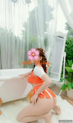 Uyên – ảnh