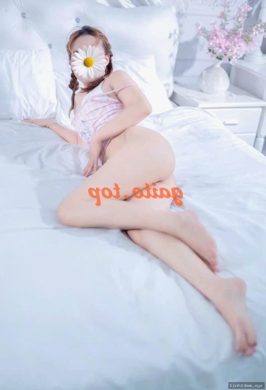 Thu Thuỷ – gái gọi Quận 8