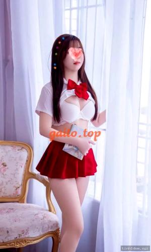 Ngọc Trinh Sướng – ảnh