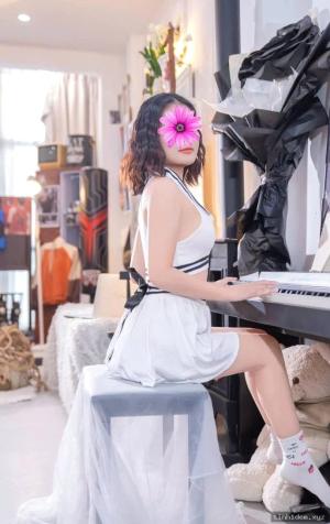 Ngân Ngân – ảnh